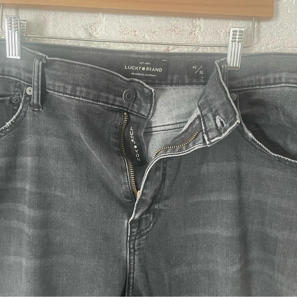 Lucky Brand Men’s Black Pre-washed Denim Sz 42x32